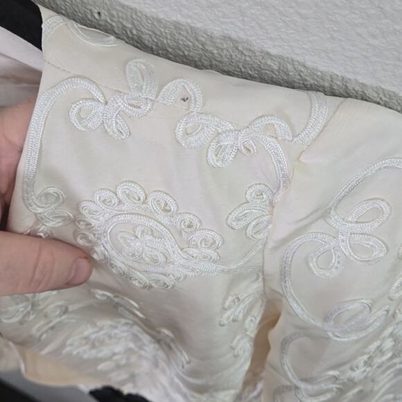 Neiman Marcus Women’s Jacket Romantic Parisian Evening Embroidered Silk Frog S - Picture 12 of 14